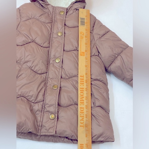 Old Navy Girls Light Pink/brown hooded Sherpa lined Puffer Jacket Size 3 Toddler - Picture 14 of 14